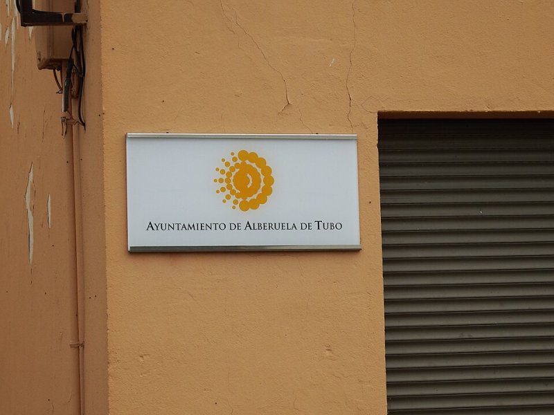 Alberuela de Tubo