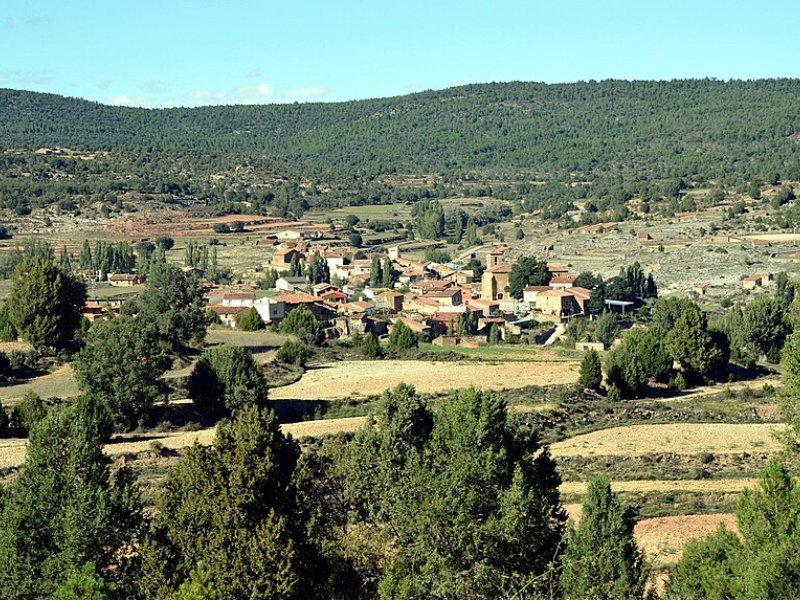 Imagen de Alobras - Ciudad con cartelera teatral