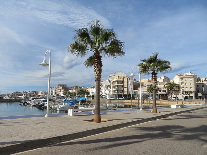 Imagen de Ampolla, L' - Ciudad con cartelera teatral
