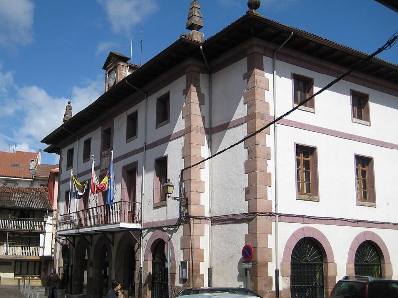 Imagen de Ampuero - Ciudad con cartelera teatral