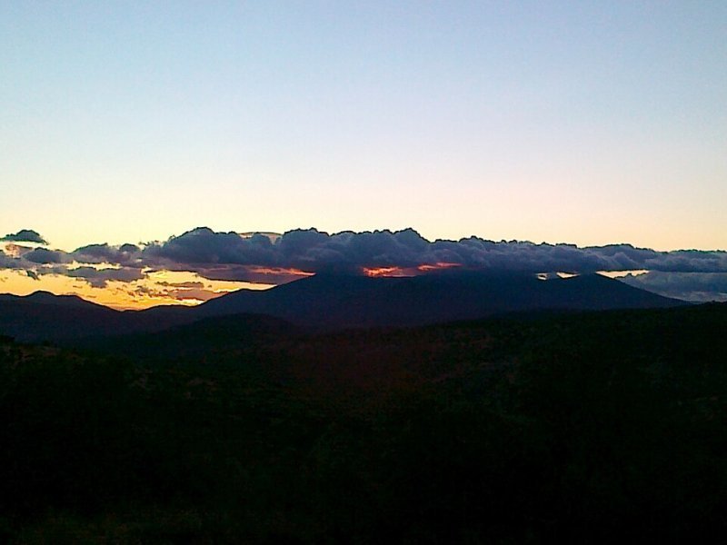 Imagen de EL TIEMBLO - Ciudad con cartelera teatral