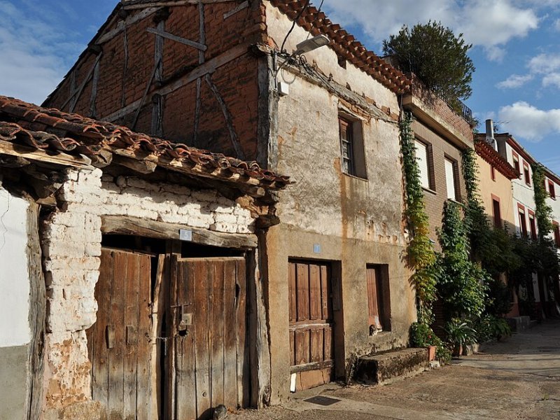 Imagen de Puentedura - Ciudad con cartelera teatral