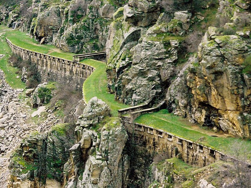 Imagen de Puentes Viejas - Ciudad con cartelera teatral