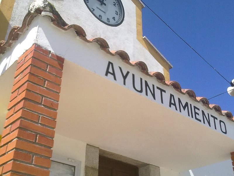 Imagen de Puertas - Ciudad con cartelera teatral