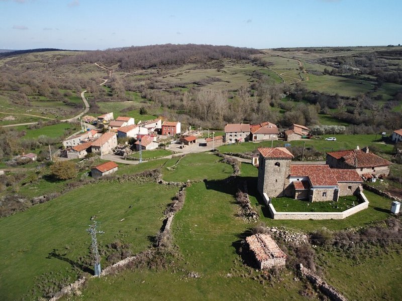 Imagen de Rábanos - Ciudad con cartelera teatral