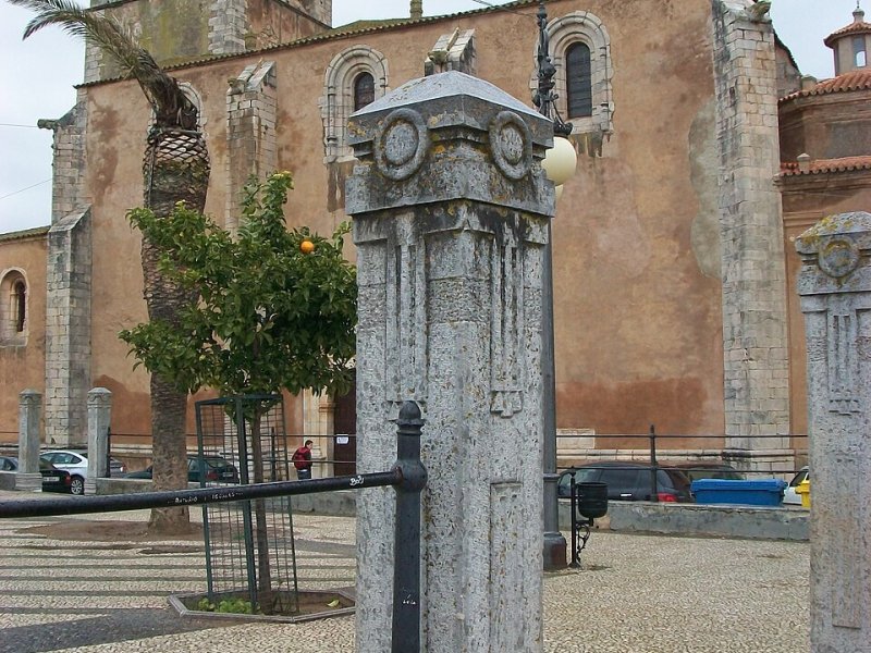 Santos de Maimona, Los