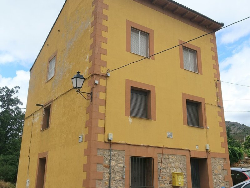 Imagen de Semillas - Ciudad con cartelera teatral