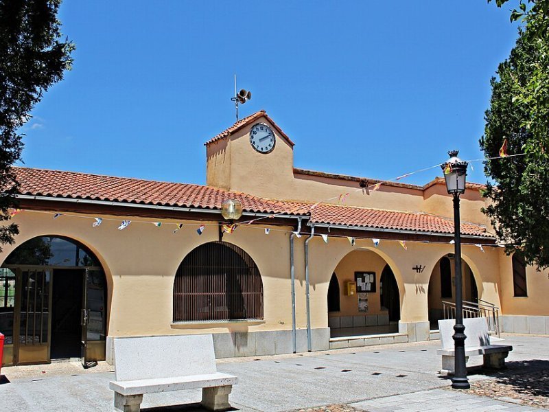 Imagen de Sieteiglesias de Tormes - Ciudad con cartelera teatral
