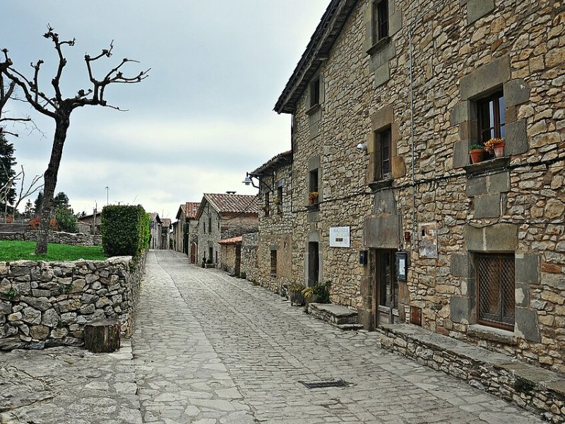 Imagen de Tavertet - Ciudad con cartelera teatral