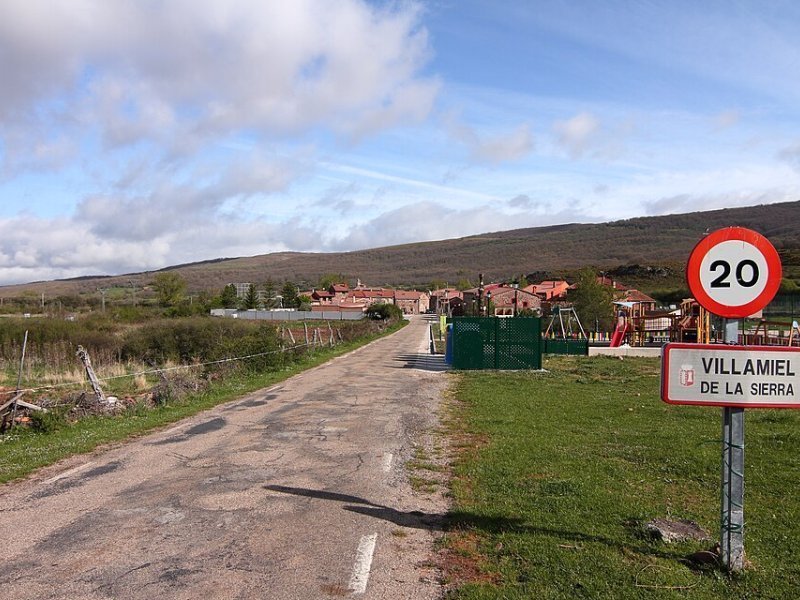 Imagen de Villamiel de la Sierra - Ciudad con cartelera teatral