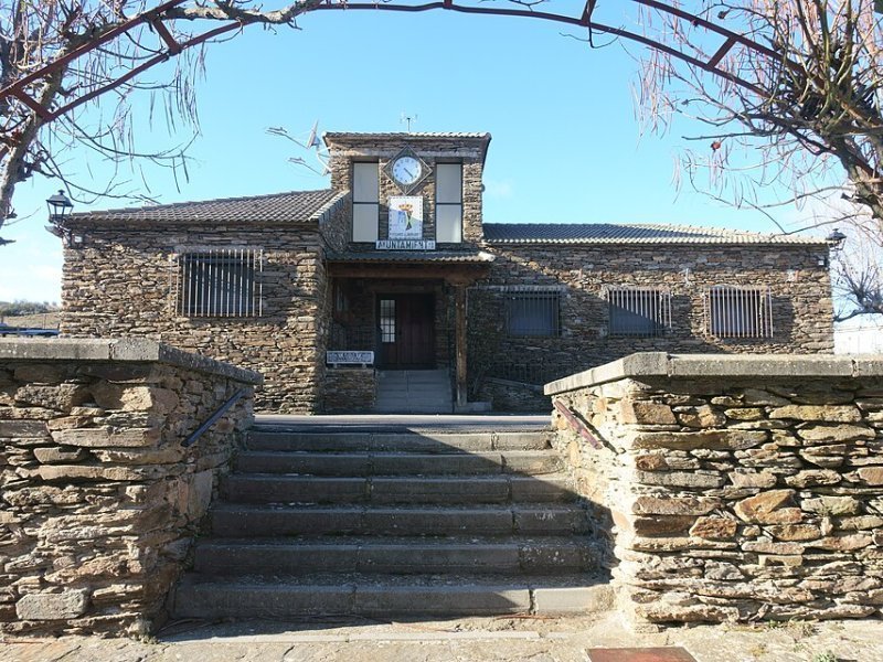 Imagen de Villares de Jadraque - Ciudad con cartelera teatral