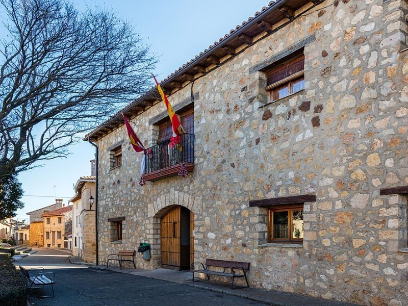Imagen de Yunta, La - Ciudad con cartelera teatral