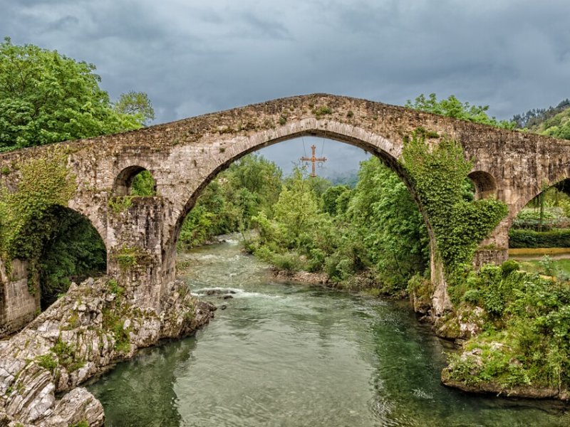 Imagen de Cangas de Onís - Ciudad con cartelera teatral