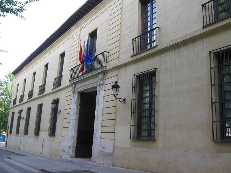 Imagen de CC. Isabel de Farnesio - General en Aranjuez