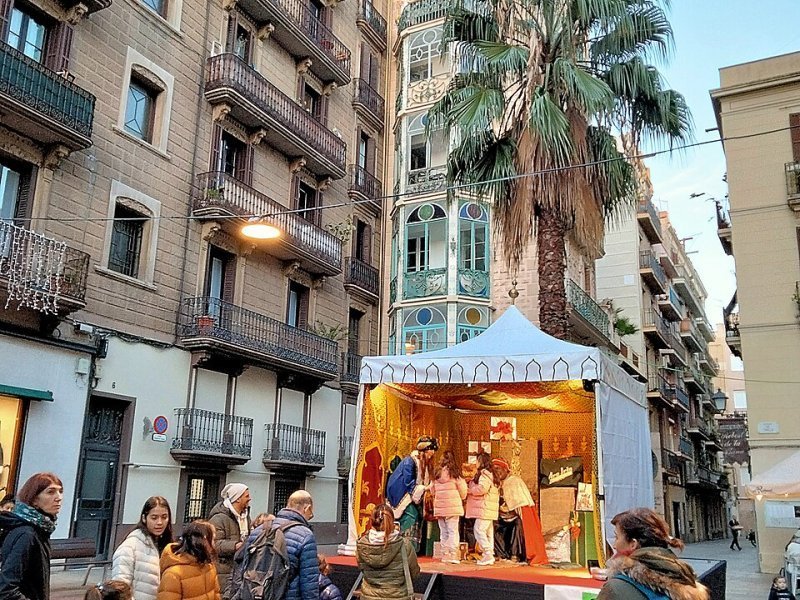 Vista principal del teatro Gran Carpa ubicado en Barcelona. Espacio cultural para eventos y espectáculos