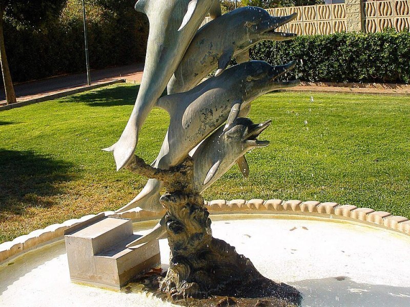 Vista principal del teatro La Muela ubicado en Alarilla. Espacio cultural para eventos y espectáculos