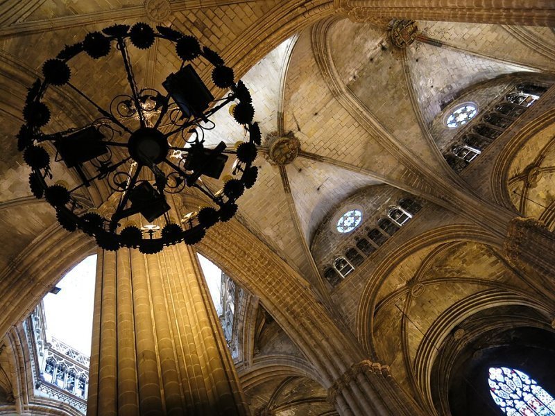 Vista principal del teatro La Nau ubicado en Barcelona. Espacio cultural para eventos y espectáculos