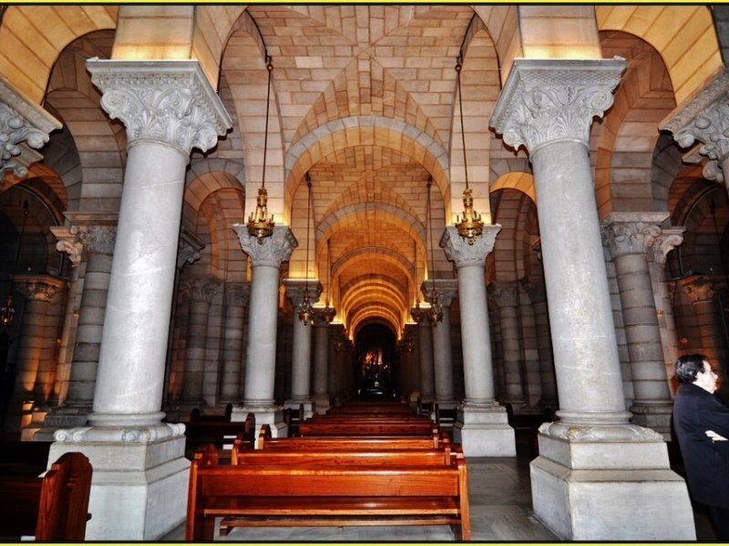 Vista principal del teatro La Nave ubicado en Madrid. Espacio cultural para eventos y espectáculos