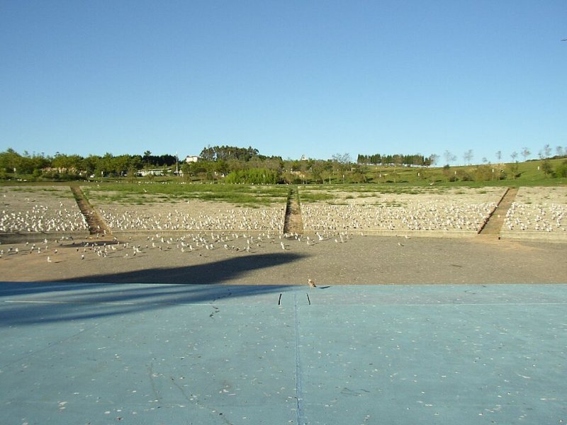 Vista principal del teatro Monte do Gozo (Santiago de Compostela) ubicado en Santiago de Compostela. Espacio cultural para eventos y espectáculos