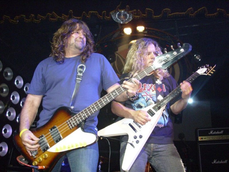 Vista principal del teatro Sala Oasis ubicado en Zaragoza. Espacio cultural para eventos y espectáculos