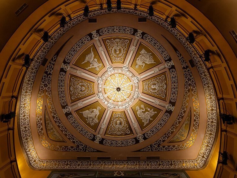 Vista principal del teatro Teatro Municipal de Almagro ubicado en Almagro. Espacio cultural para eventos y espectáculos