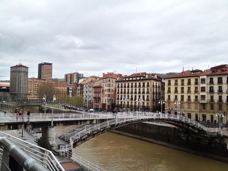 Vista principal del teatro La Ribera ubicado en Bilbao. Espacio cultural para eventos y espectáculos