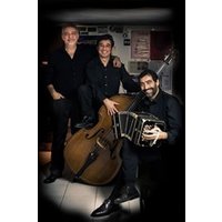 Malevaje - 40 años sobre los escenarios