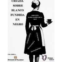 Criada sobre blanco fundida en negro