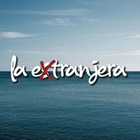La Extranjera