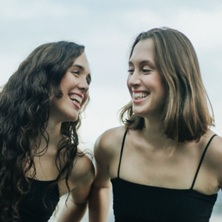 Carolina Alabau & Èlia Bastida feat. Marc López