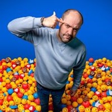 Cartel de Daniel Fez - Estamos cucú de la cabeza - Madrid - Monólogos en Teatro Fígaro
