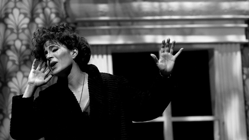 'Piaf, voz y delirio', un musical sobre la célebre cantante francesa Edith Piaf